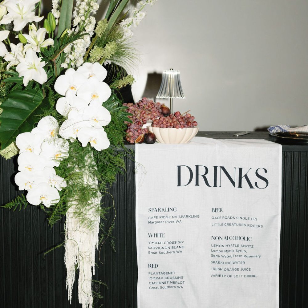 Bar Sign Linen